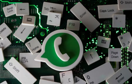 Los anuncios desembarcan en WhatsApp. Foto: Reuters/Dado Ruvic