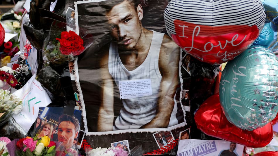 Fans de One Direction homenajean a Liam Payne en el londinense Hyde Park. Foto: Reuters.