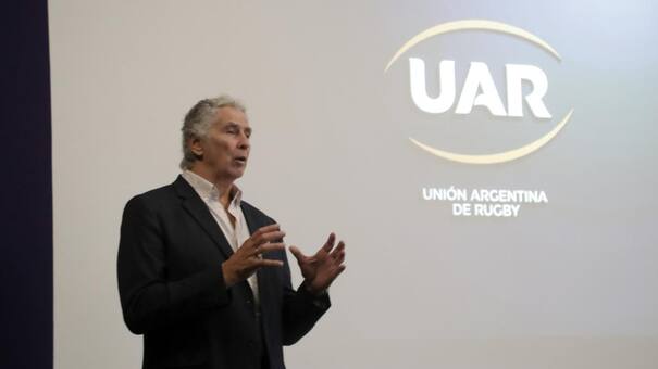 La UAR presentó su nuevo logo institucional y su cambio visual en la camiseta de Los Pumas