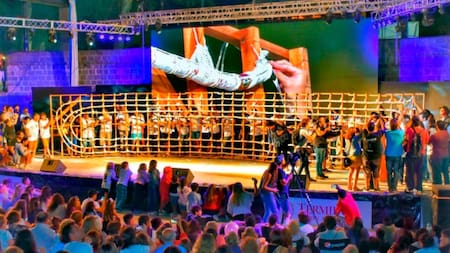 Salame más alto que la Estatua de la Libertad