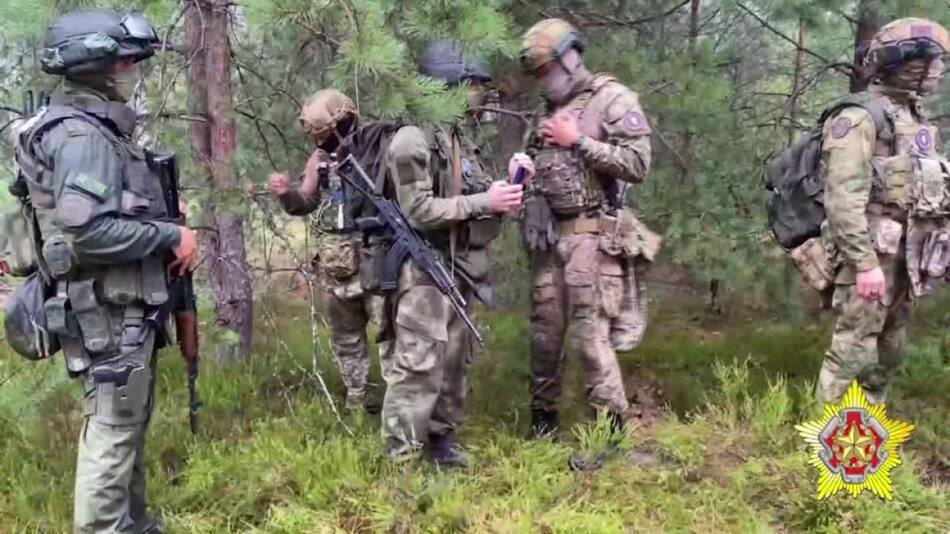 Wagner entrenando en la frontera entre Bielorrusia y Polonia. Video: Reuters.