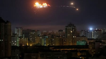 Rusia lanzó un feroz ataque contra Kiev: al menos 12 muertos y un centenar de heridos
