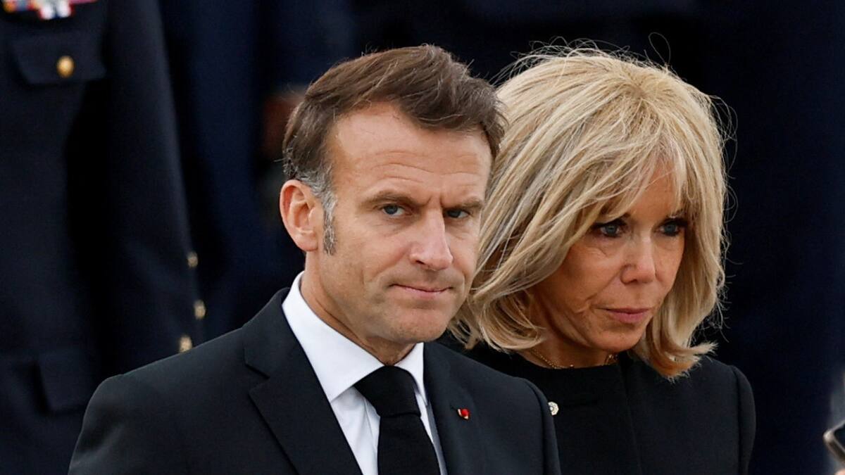 Emmanuel Macron y Brigitte Trogneux. Foto: Reuters/Stephanie Lecocq