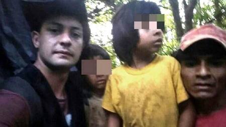 Niños encontrados en el Amazonas