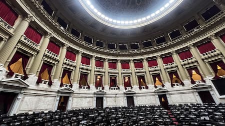 El oficialismo demora reformas sensibles y crece la tensión por la estrategia parlamentaria