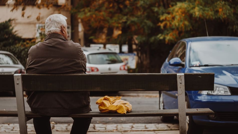 Cuando la testosterona se reduce, el resultado podría ser un aumento en la debilidad y la fatiga. Foto: Unsplash.