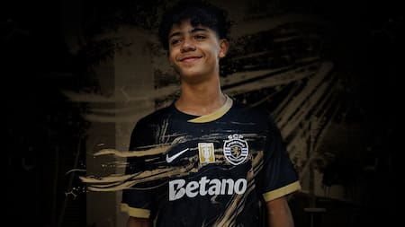 Camiseta del Sporting de Lisboa en homenaje a Cristiano Ronaldo.