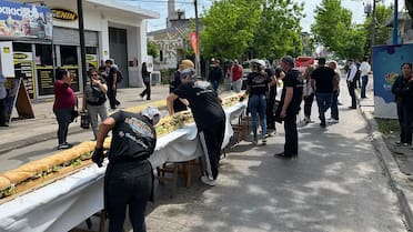 No es San Miguel de Tucumán: qué ciudad de Argentina tiene el Récord Guinness del sánguche de milanesa más largo