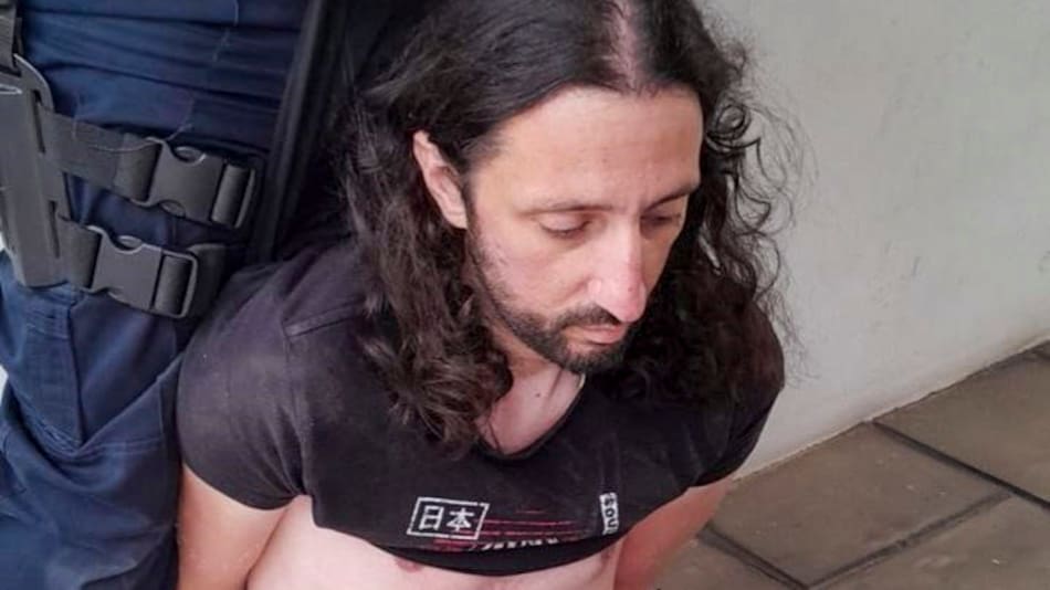 Pablo Laurta fue detenido en Gualeguaychú por estar acusado de asesinar a la madre y a la abuela del niño en Córdoba.