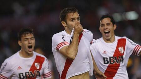 Pezzella jugador de River