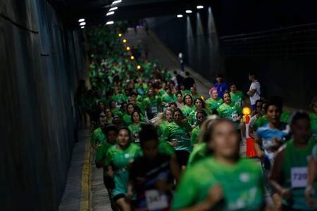 La tercera edición de “Milla Nocturna” en Malvinas Argentinas fue todo un éxito