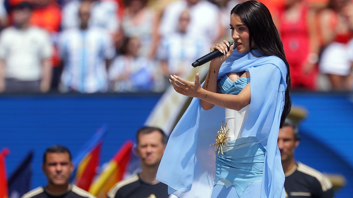 Video: María Becerra cantó el Himno Argentino en la final del Mundial 2026