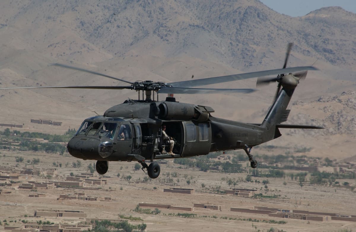 Helicópteros militares UH-60L Black Hawk