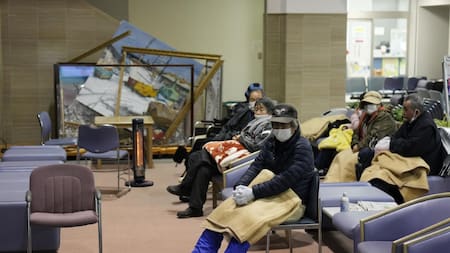 Evacuados tras el terremoto en Japón. Foto: Reuters.
