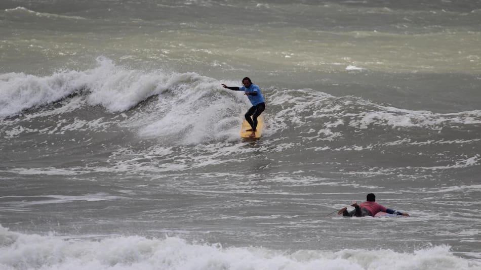 Torneo de Surf de Tablas Largas en Mar del Plata