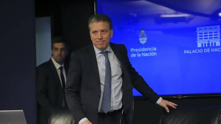 Dujovne, anuncio de superávit primario, NA