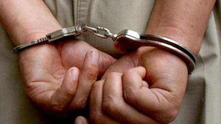 Hombre detenido. Foto: EFE