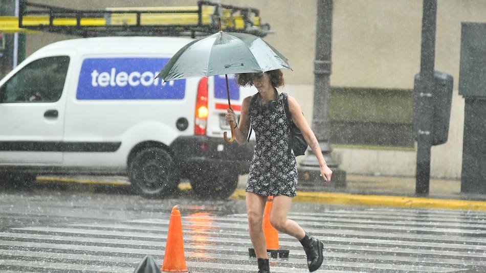 Lluvias; tormentas; ráfagas de viento.