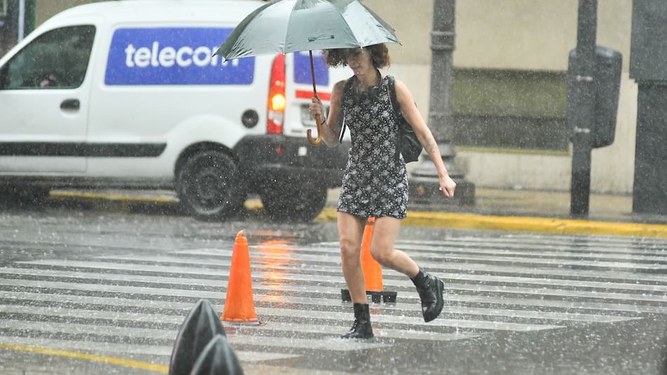 Lluvias; tormentas; ráfagas de viento.