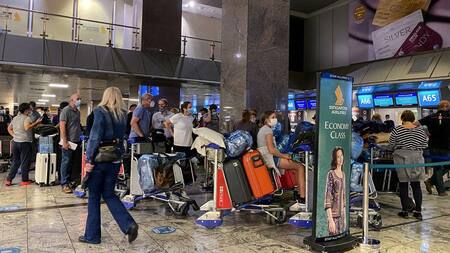 Variante Ómicron, Reuters