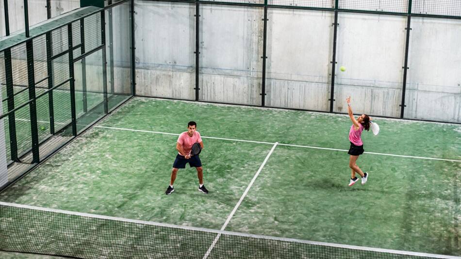 Pádel. Foto: Freepik.