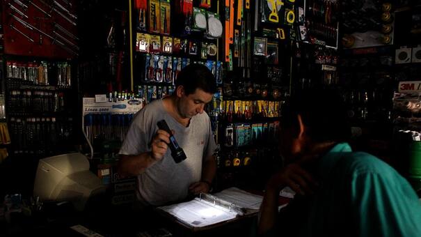Bonificación por falta de luz: ¿Cuántas horas tiene que durar el corte para realizar un reclamo?