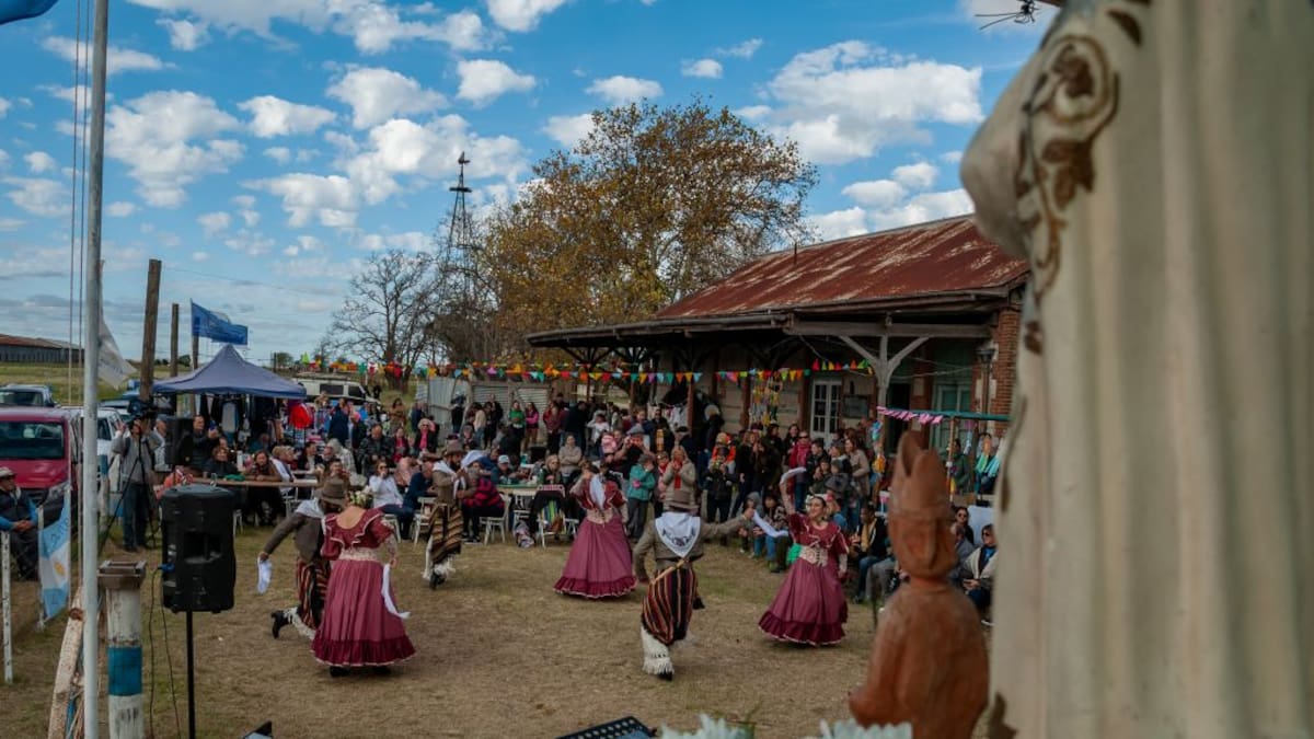 El pueblo de Buenos Aires que parece sacado de Cataluña: tiene apenas 50 habitantes y construcciones centenarias