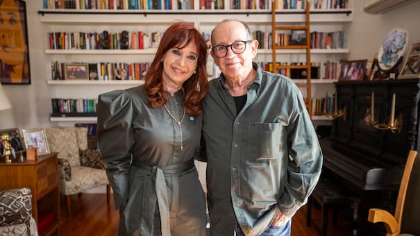 Cristina recibió a Silvio Rodríguez y se acordó del show de Milei: “Un auténtico acto de desagravio a la música”