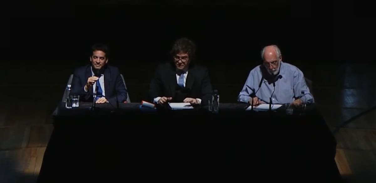 Adrián Ravier, Javier Milei y Juan Carlos de Pablo