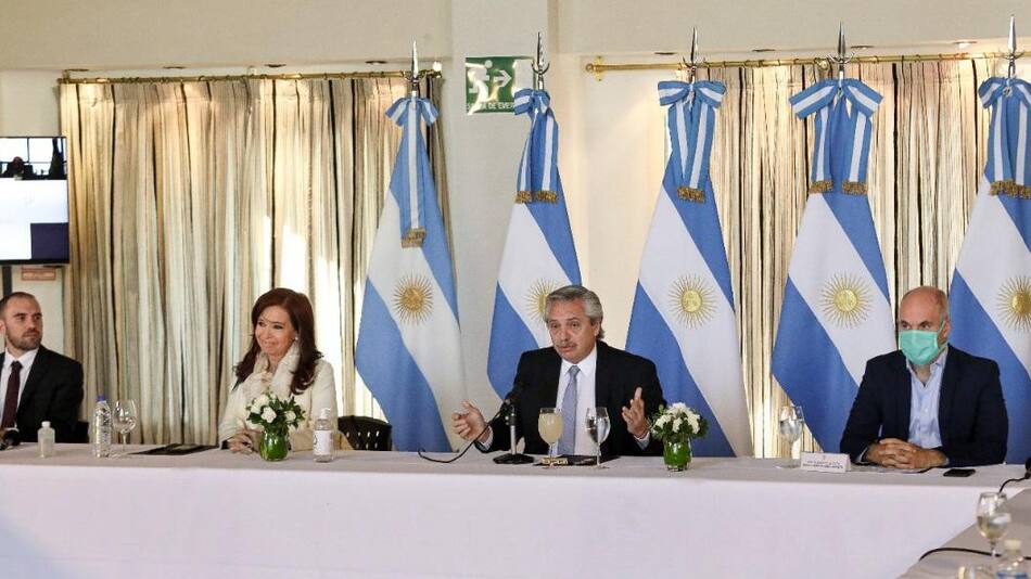 Anuncio de oferta por pago de deuda, Alberto Fernández con gobernadores en Quinta de Olivos, NA