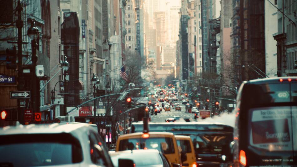 Atascamiento por el tránsito. Foto: Unsplash