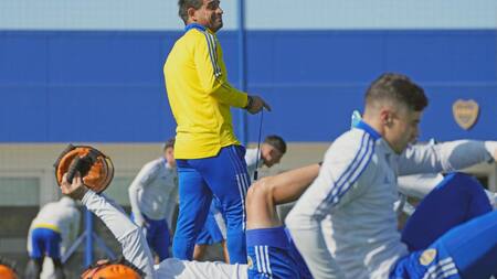 Hugo Ibarra en el entrenamiento de Boca. Foto: NA.