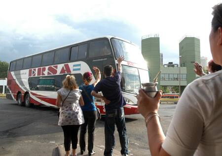 Viajes, viaje de egresados, micro de larga distancia. Foto: NA/Marcos Adandia.