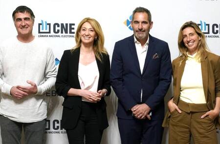 Antonio Laje, Erica Fontana, Pablo Vigna y Luciana Geuna. Foto: Cámara Nacional Electoral.