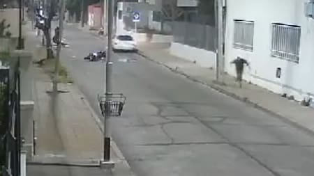 Murió el niño que fue baleado en un tiroteo entre un policía y motochorros. Foto: captura video.
