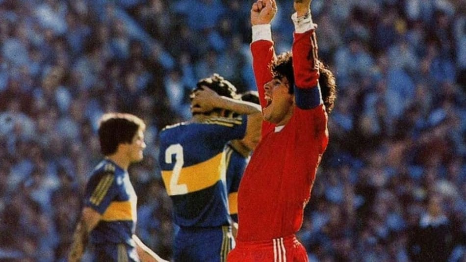 Maradona le metió 4 goles a Gatti.