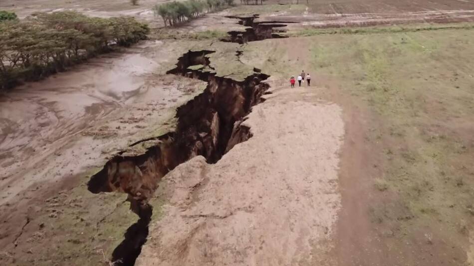Una enorme grieta que apareció en Kenia dividirá a África en dos