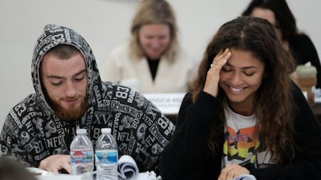 Zendaya y Angus Cloud. Foto twitter @fueradeseries.