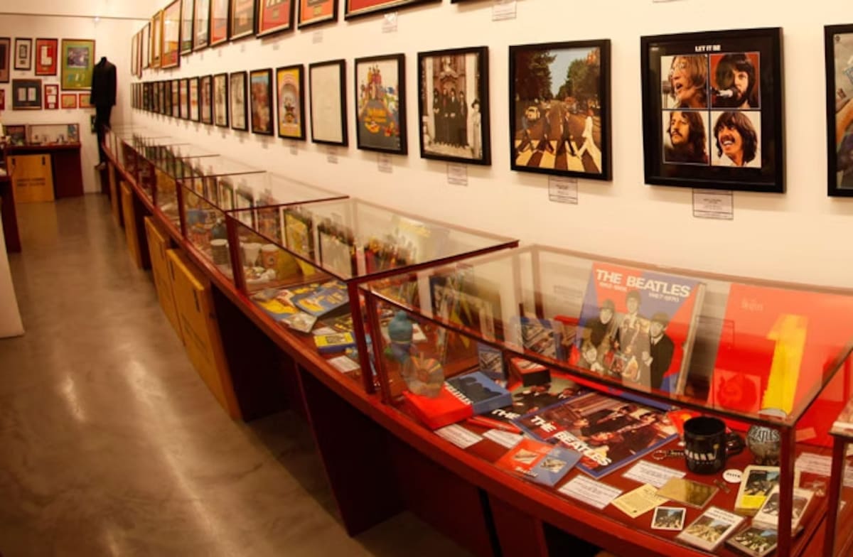 El espacio reúne más de 11.000 objetos originales y es el mayor museo beatle fuera de Liverpool.