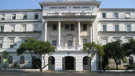 Comisión Nacional de Energía Atómica. Foto: Wikipedia