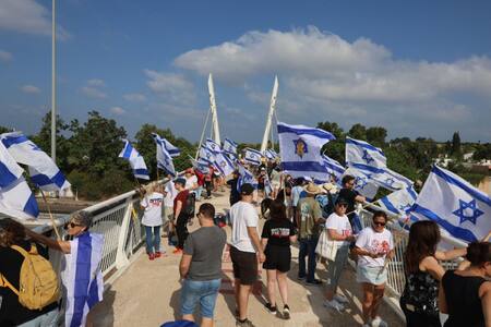 Protestas en Israel para pedir un acuerdo de rehenes. Foto: EFE.