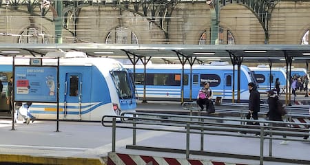 Estación de Retiro; tren de la línea Mitre. Foto: NA (Damián Dopacio)