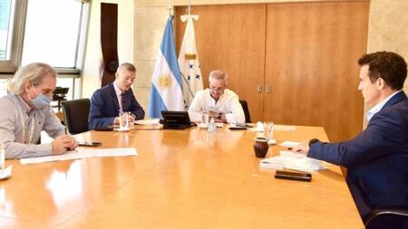 Felipe Solá conversó con el secretario de Estado estadounidense, NA.