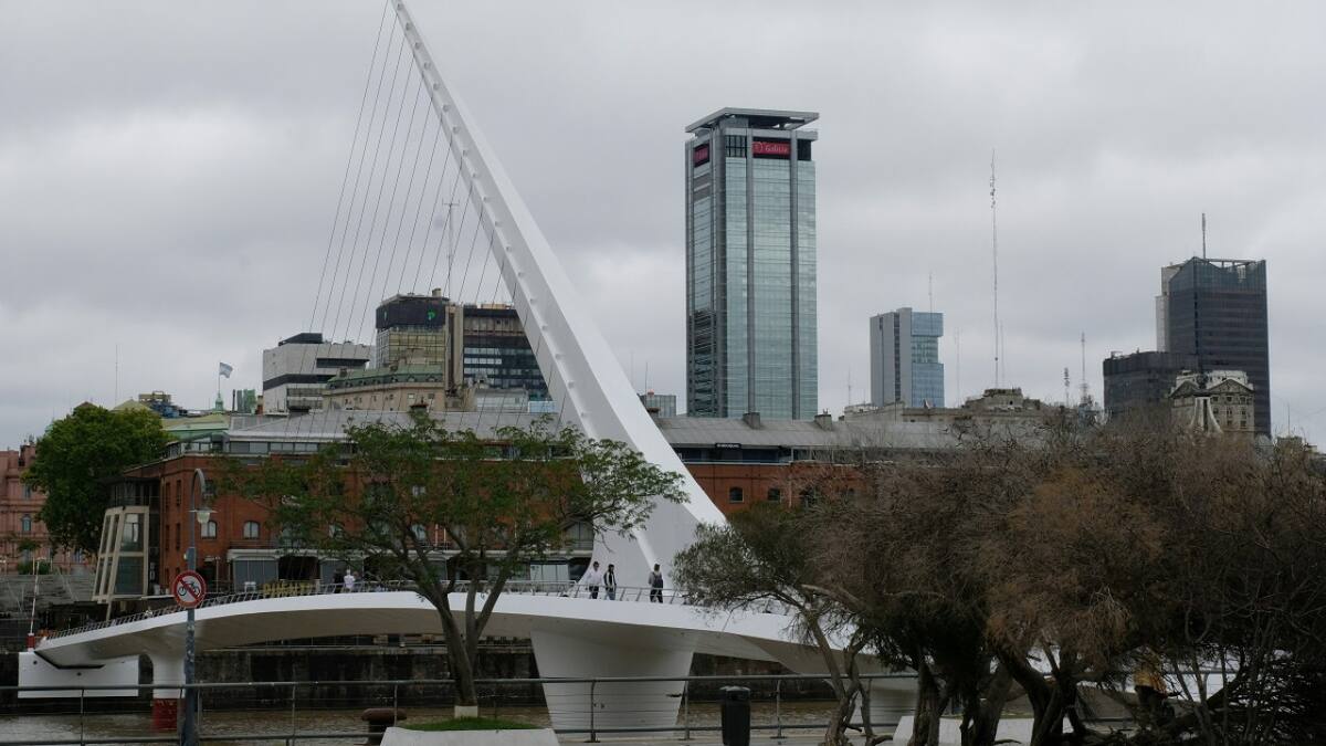 Día nublado en Buenos Aires. Foto: Unsplash.