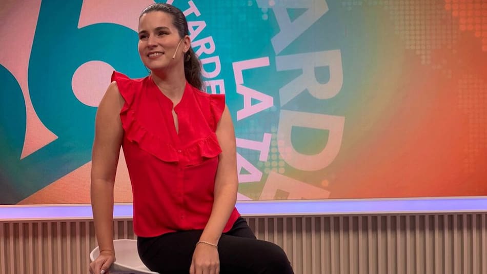 Laura Rivarola conductora en Canal 26 - Fuente Canal 26