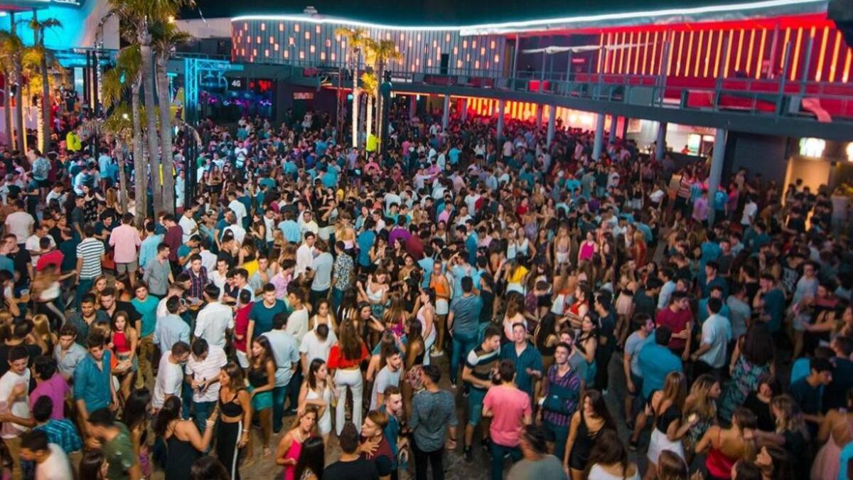 Pueblo Límite, Boliche, Villa Gesell
