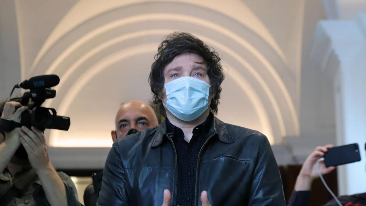 Javier Milei, al emitir su voto en las elecciones legislativas. Foto NA