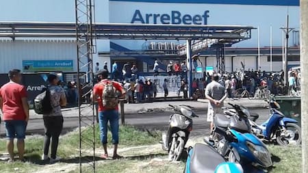 Conflicto gremial en ArreBeef