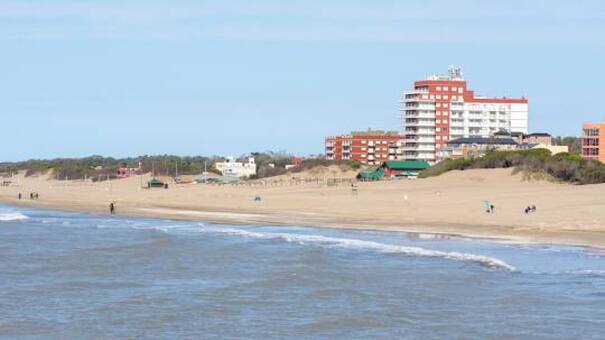 Navidad frente al mar: la ciudad balnearia que se destaca por sus precios accesibles para pasar las Fiestas
