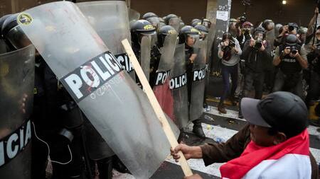 Manifestaciones en Perú. Foto: EFE.
